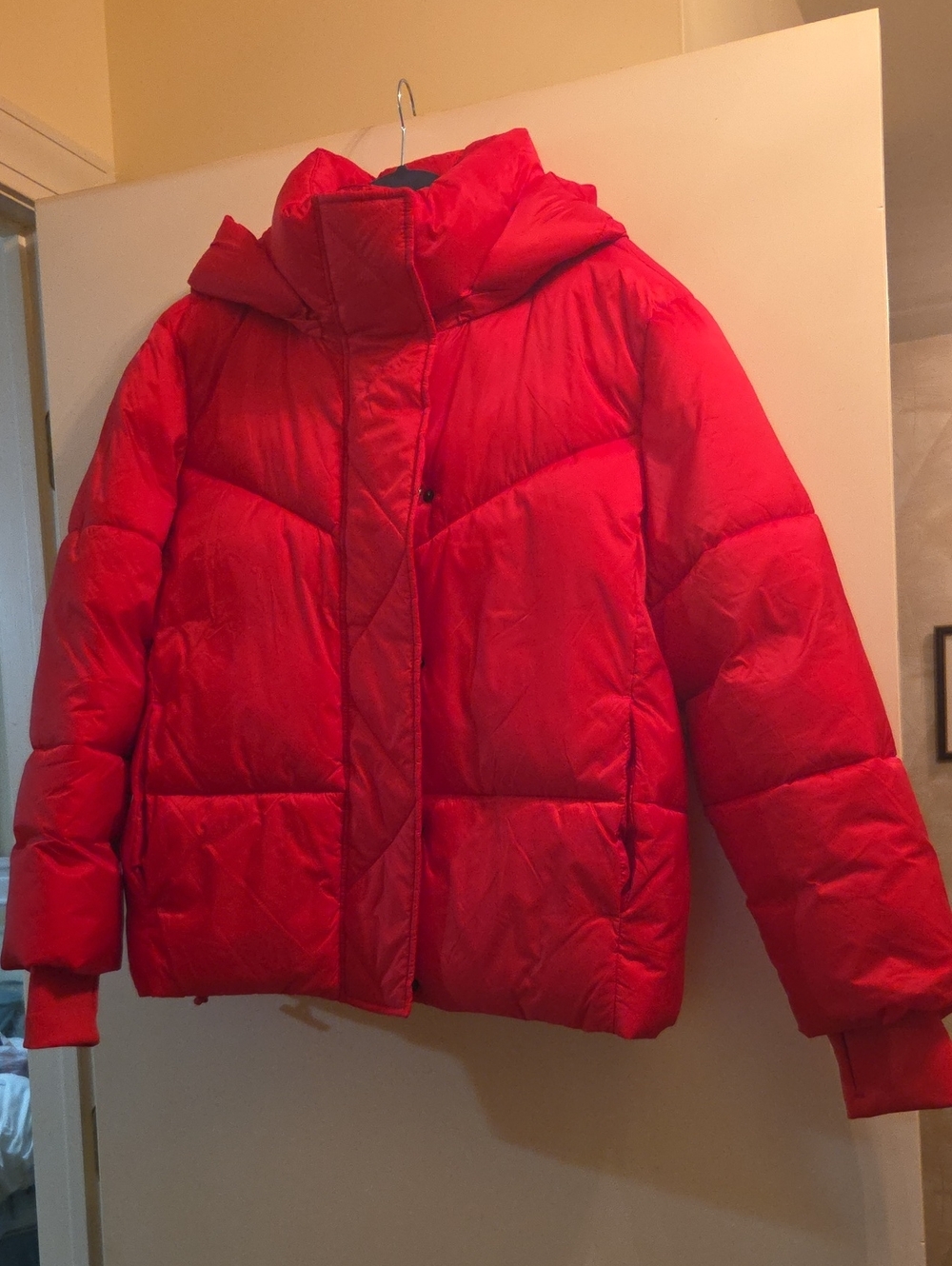 BCBGeneration Red Quilted Puffer Jacket with Detachable Hood XL